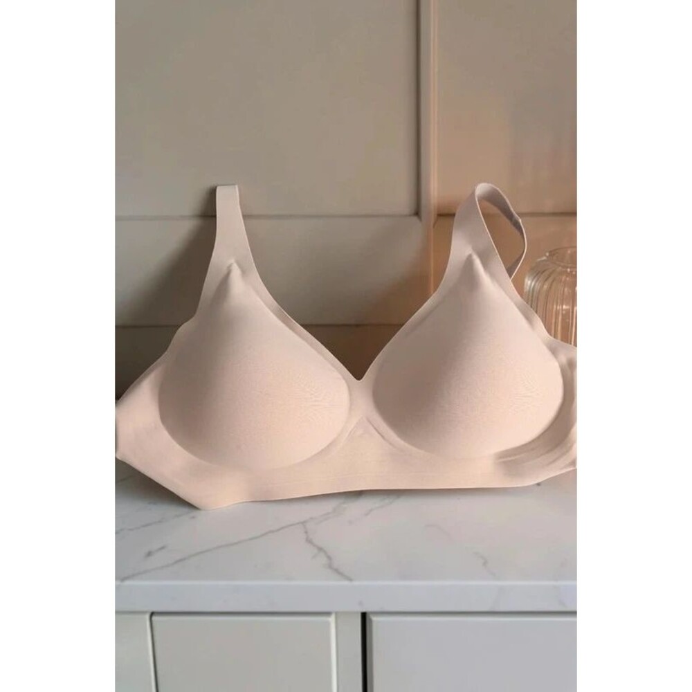 Oeak Wireless Jelly Bras Deep V Bralette Beige XXL (EUC)